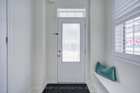 Photo 4 at 17 Windflower Way, Rural Whitby, Whitby