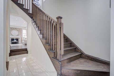 Photo 10 at 17 Windflower Way, Rural Whitby, Whitby