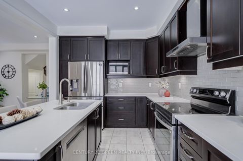 Photo 28 at 17 Windflower Way, Rural Whitby, Whitby