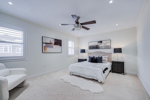 Photo 41 at 17 Windflower Way, Rural Whitby, Whitby