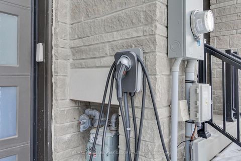 Photo 44 at 534 New England Court, Summerhill Estates, Newmarket