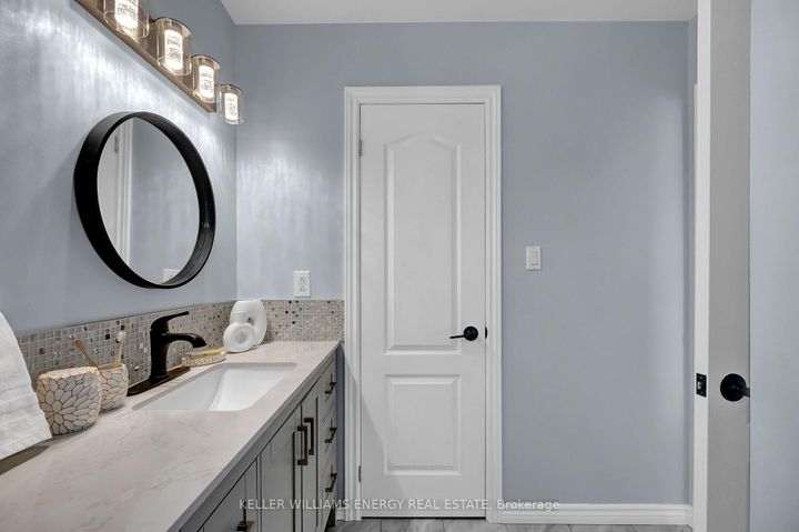 Photo 15 at 848 Copperfield Drive, Eastdale, Oshawa