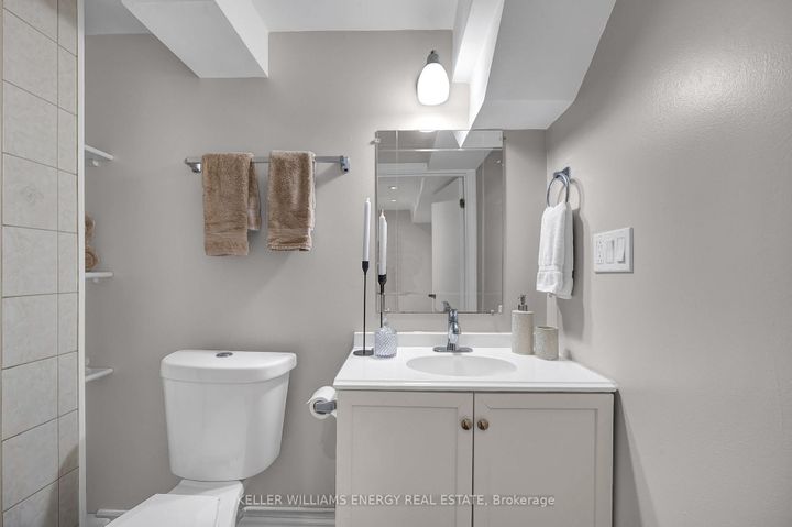 Photo 17 at 848 Copperfield Drive, Eastdale, Oshawa