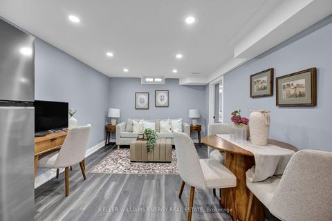 Photo 19 at 848 Copperfield Drive, Eastdale, Oshawa