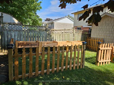 Photo 32 at 848 Copperfield Drive, Eastdale, Oshawa