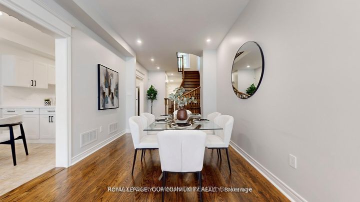 Photo 16 at 164 - 190 Harding Boulevard W, North Richvale, Richmond Hill