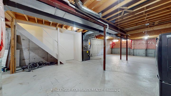 Photo 35 at 164 - 190 Harding Boulevard W, North Richvale, Richmond Hill