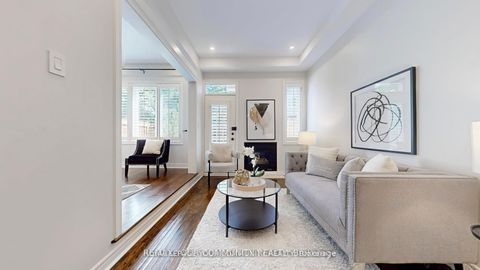 Photo 10 at 164 - 190 Harding Boulevard W, North Richvale, Richmond Hill