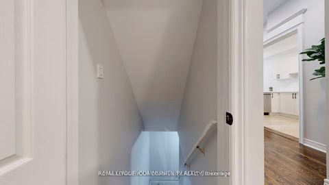 Photo 33 at 164 - 190 Harding Boulevard W, North Richvale, Richmond Hill