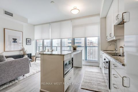 Photo 10 at 2210 - 426 University Avenue, University, Toronto