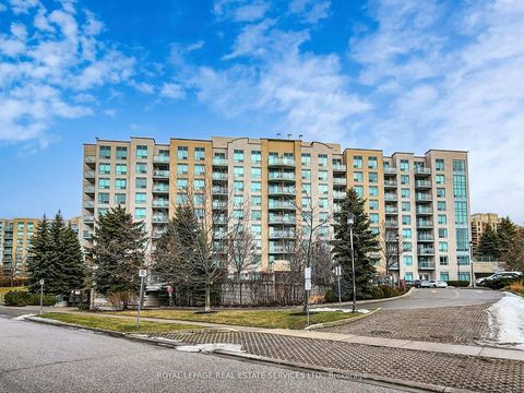Photo 2 at 308 - 51 Baffin Court, Langstaff, Richmond Hill