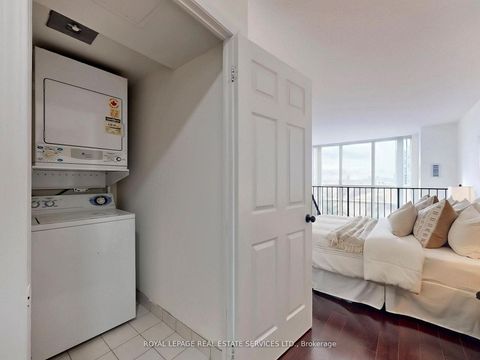 Photo 20 at 308 - 51 Baffin Court, Langstaff, Richmond Hill