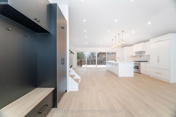 Photo 16 at 2276 Wyandotte Drive, WO West, Oakville