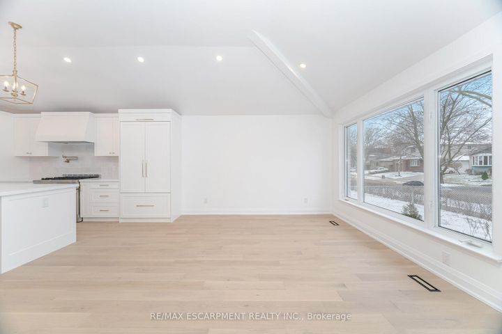 Photo 17 at 2276 Wyandotte Drive, WO West, Oakville