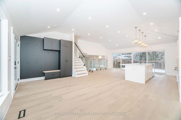 Photo 18 at 2276 Wyandotte Drive, WO West, Oakville