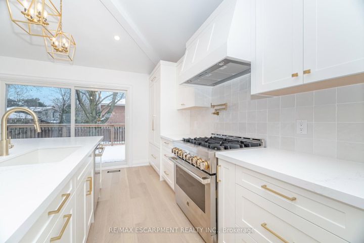 Photo 20 at 2276 Wyandotte Drive, WO West, Oakville