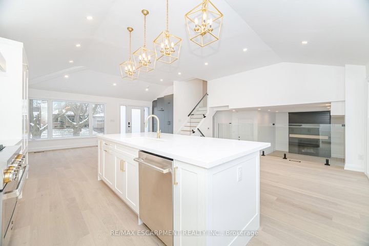 Photo 22 at 2276 Wyandotte Drive, WO West, Oakville