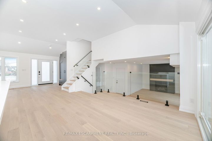 Photo 27 at 2276 Wyandotte Drive, WO West, Oakville