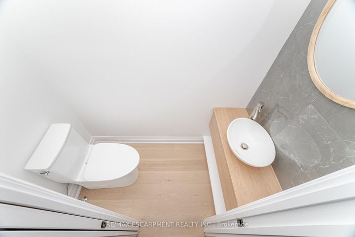 Photo 30 at 2276 Wyandotte Drive, WO West, Oakville