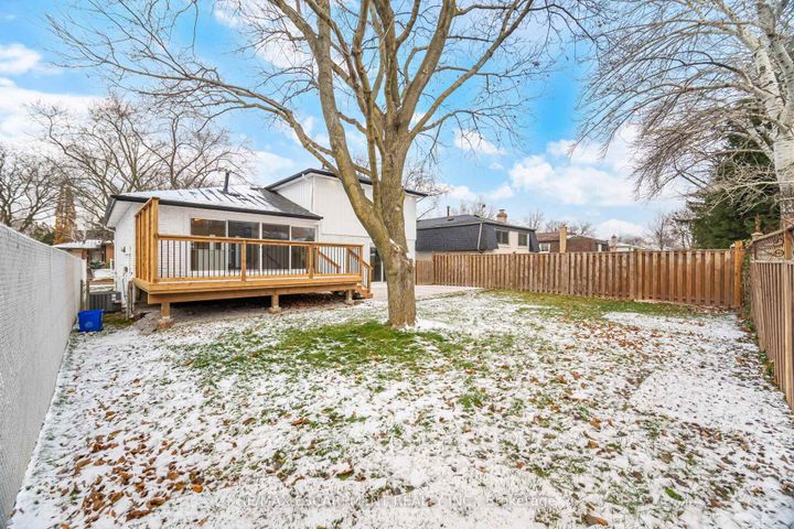 Photo 46 at 2276 Wyandotte Drive, WO West, Oakville