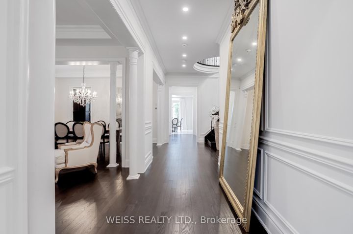 Photo 4 at 43 Chesney Crescent, Kleinburg, Vaughan