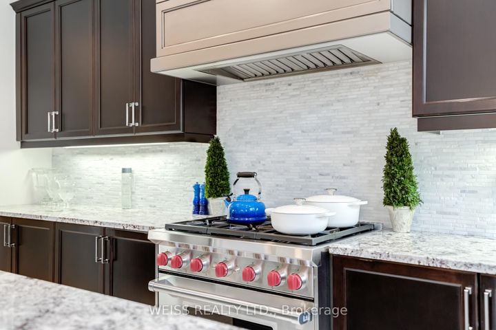 Photo 19 at 43 Chesney Crescent, Kleinburg, Vaughan