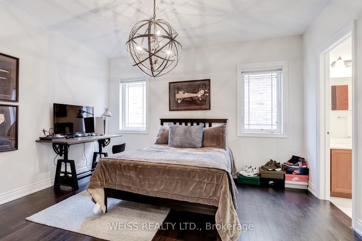 Photo 33 at 43 Chesney Crescent, Kleinburg, Vaughan