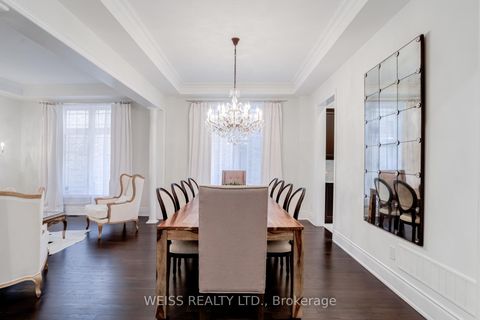 Photo 8 at 43 Chesney Crescent, Kleinburg, Vaughan