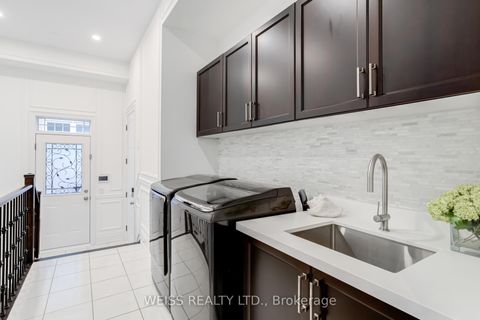 Photo 23 at 43 Chesney Crescent, Kleinburg, Vaughan