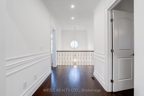 Photo 35 at 43 Chesney Crescent, Kleinburg, Vaughan