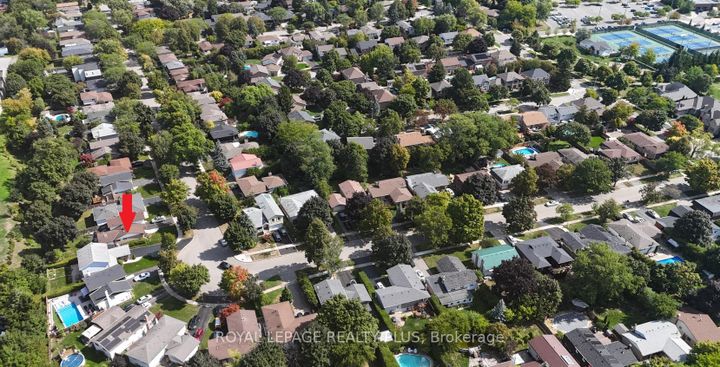 Photo 44 at 2335 Wyandotte Drive, WO West, Oakville