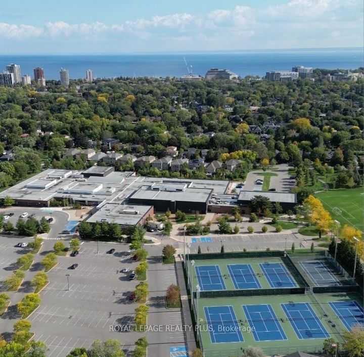 Photo 46 at 2335 Wyandotte Drive, WO West, Oakville