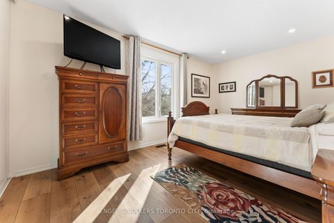 Photo 16 at 870 Boronia Crescent, Leslie Valley, Newmarket