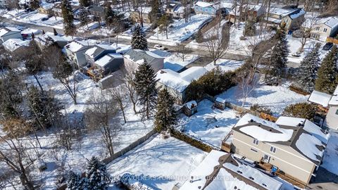 Photo 32 at 870 Boronia Crescent, Leslie Valley, Newmarket