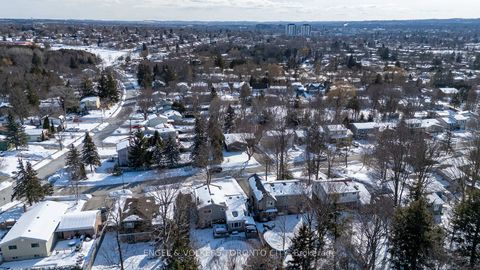 Photo 36 at 870 Boronia Crescent, Leslie Valley, Newmarket