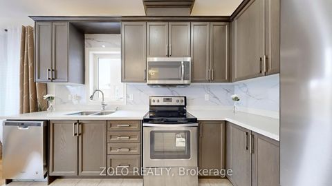 Photo 8 at 42 Foxberry Road, Sharon, East Gwillimbury