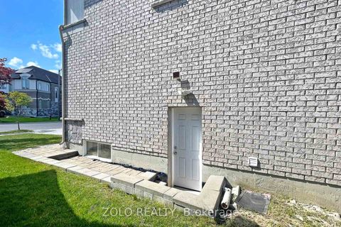 Photo 41 at 42 Foxberry Road, Sharon, East Gwillimbury