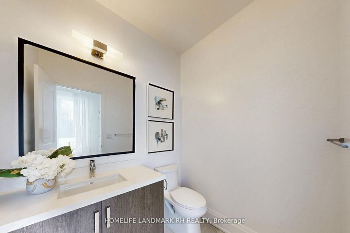 Photo 6 at TH #8 - 386 Highway 7, Doncrest, Richmond Hill