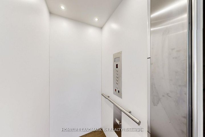 Photo 19 at TH #8 - 386 Highway 7, Doncrest, Richmond Hill