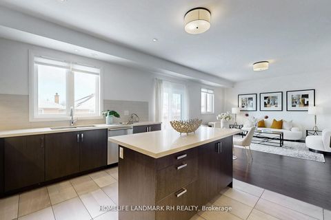 Photo 14 at TH #8 - 386 Highway 7, Doncrest, Richmond Hill