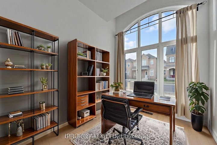 Photo 7 at 3950 Koenig Road, Alton, Burlington