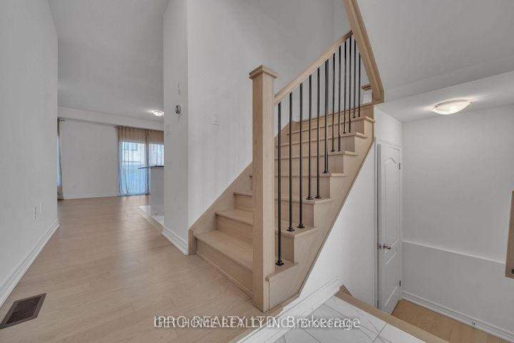 Photo 8 at 3950 Koenig Road, Alton, Burlington