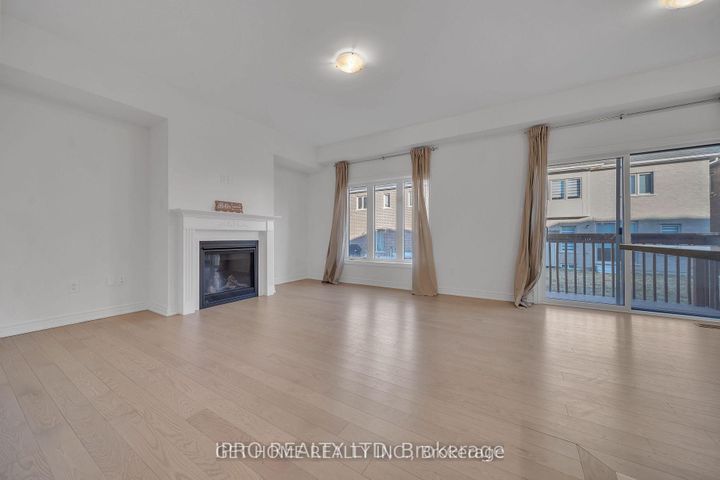 Photo 10 at 3950 Koenig Road, Alton, Burlington