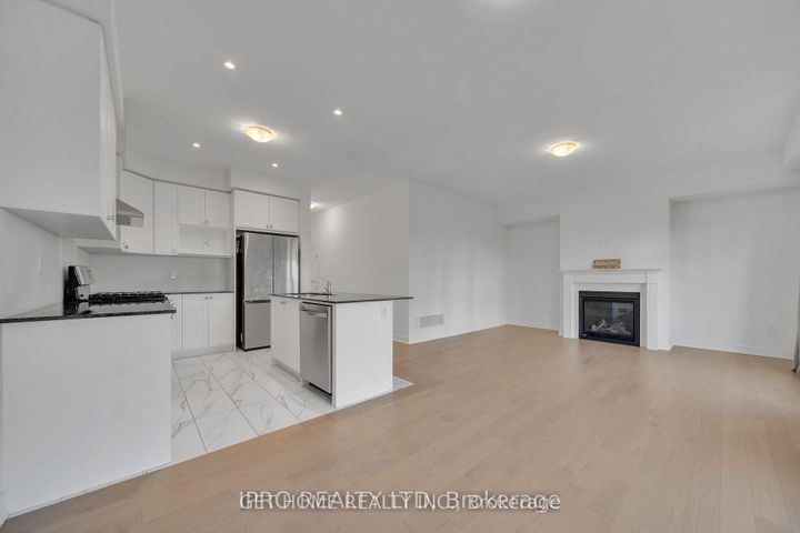 Photo 11 at 3950 Koenig Road, Alton, Burlington