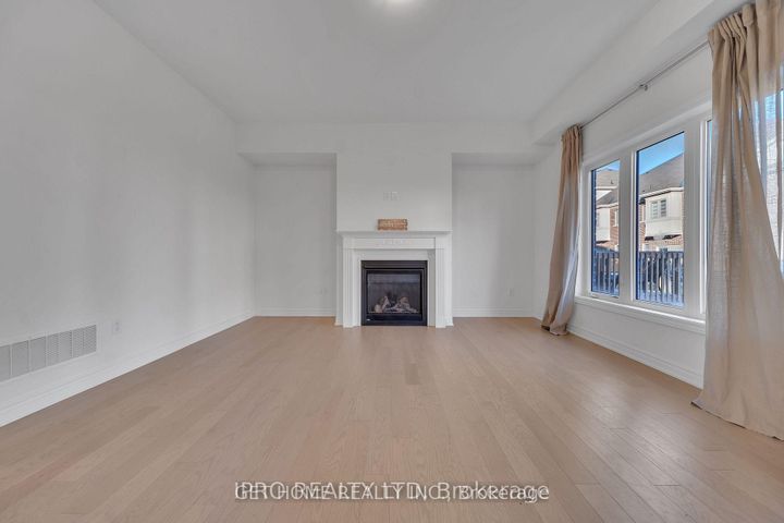 Photo 16 at 3950 Koenig Road, Alton, Burlington