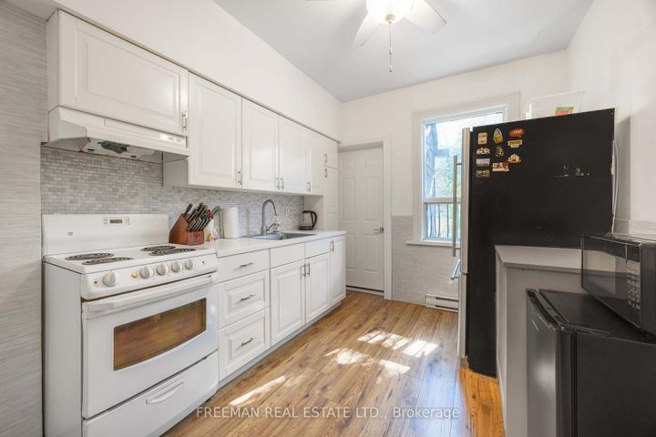 Photo 10 at 21 London Street, Annex, Toronto