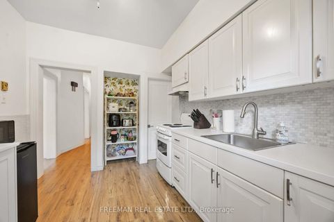 Photo 11 at 21 London Street, Annex, Toronto