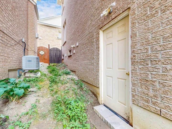 Photo 44 at 29 Young Drive, Bram West, Brampton