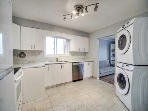 Photo 7 at 336 Brighton Avenue, Bathurst Manor, Toronto