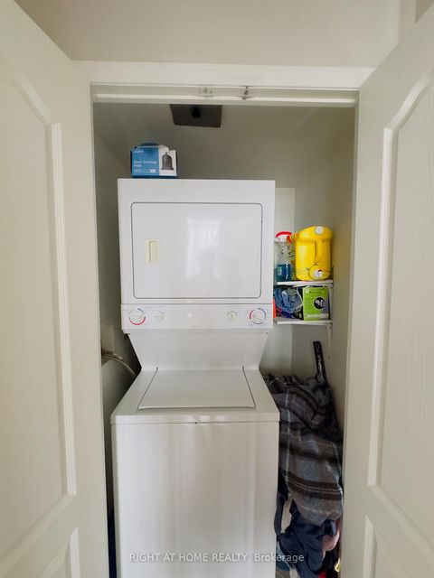 Photo 15 at 2906 - 4090 Living Arts Drive, City Centre, Mississauga